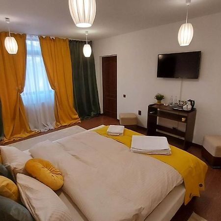 Ambiennt Hotel Букурещ Екстериор снимка