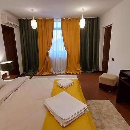 Ambiennt Hotel Букурещ Екстериор снимка