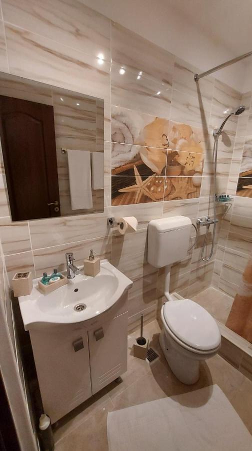 Ambiennt Hotel Букурещ Екстериор снимка