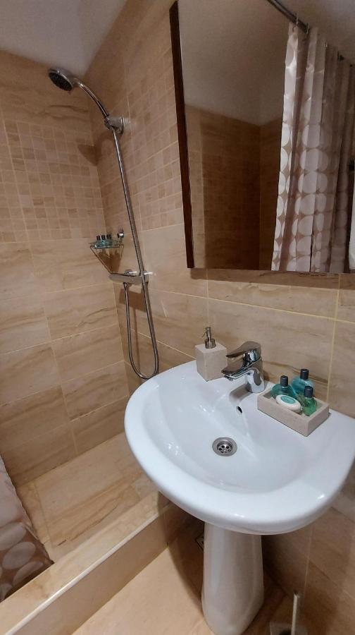 Ambiennt Hotel Букурещ Екстериор снимка