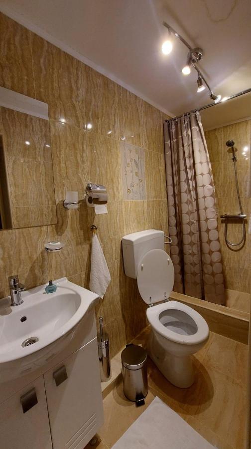 Ambiennt Hotel Букурещ Екстериор снимка