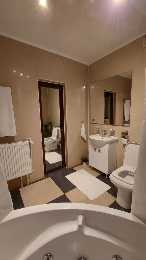 Ambiennt Hotel Букурещ Екстериор снимка