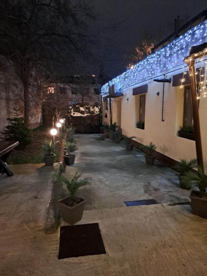 Ambiennt Hotel Букурещ Екстериор снимка
