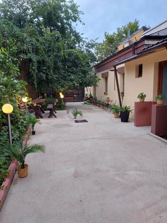 Ambiennt Hotel Букурещ Екстериор снимка